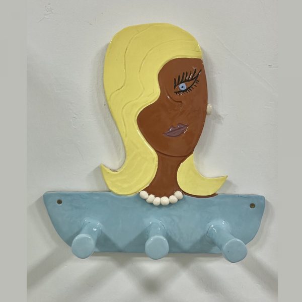Percha Mujer 3