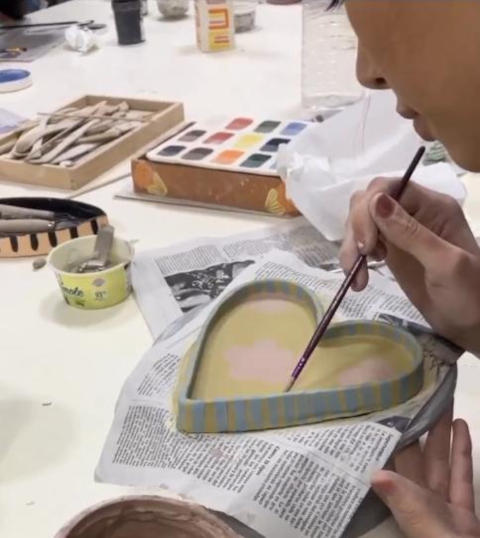 ventajas taller ceramica adultos